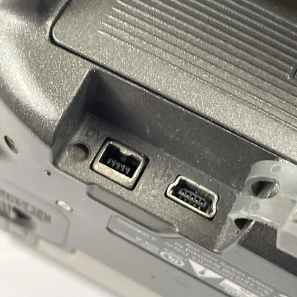 Panasonic PV-GS39 Mini DV Camcorder Only For Parts Not Working